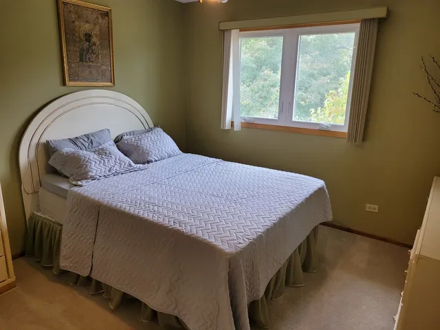 $479,000 | 10025 South 87th Avenue, Palos Hills, IL 60465