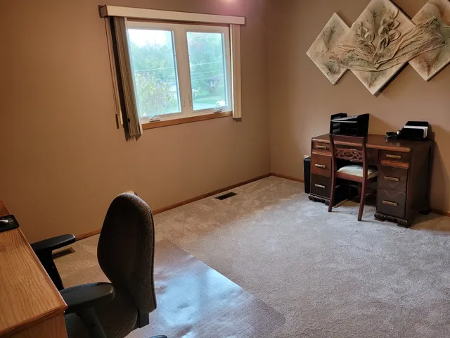 $479,000 | 10025 South 87th Avenue, Palos Hills, IL 60465