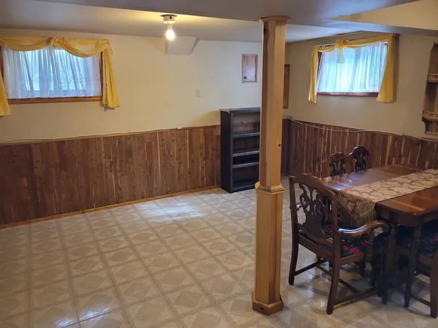 $479,000 | 10025 South 87th Avenue, Palos Hills, IL 60465