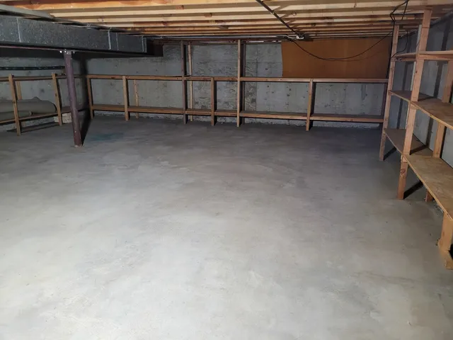 $479,000 | 10025 South 87th Avenue, Palos Hills, IL 60465