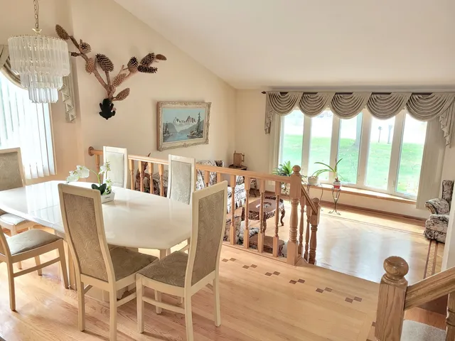 $479,000 | 10025 South 87th Avenue, Palos Hills, IL 60465