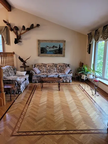 $479,000 | 10025 South 87th Avenue, Palos Hills, IL 60465