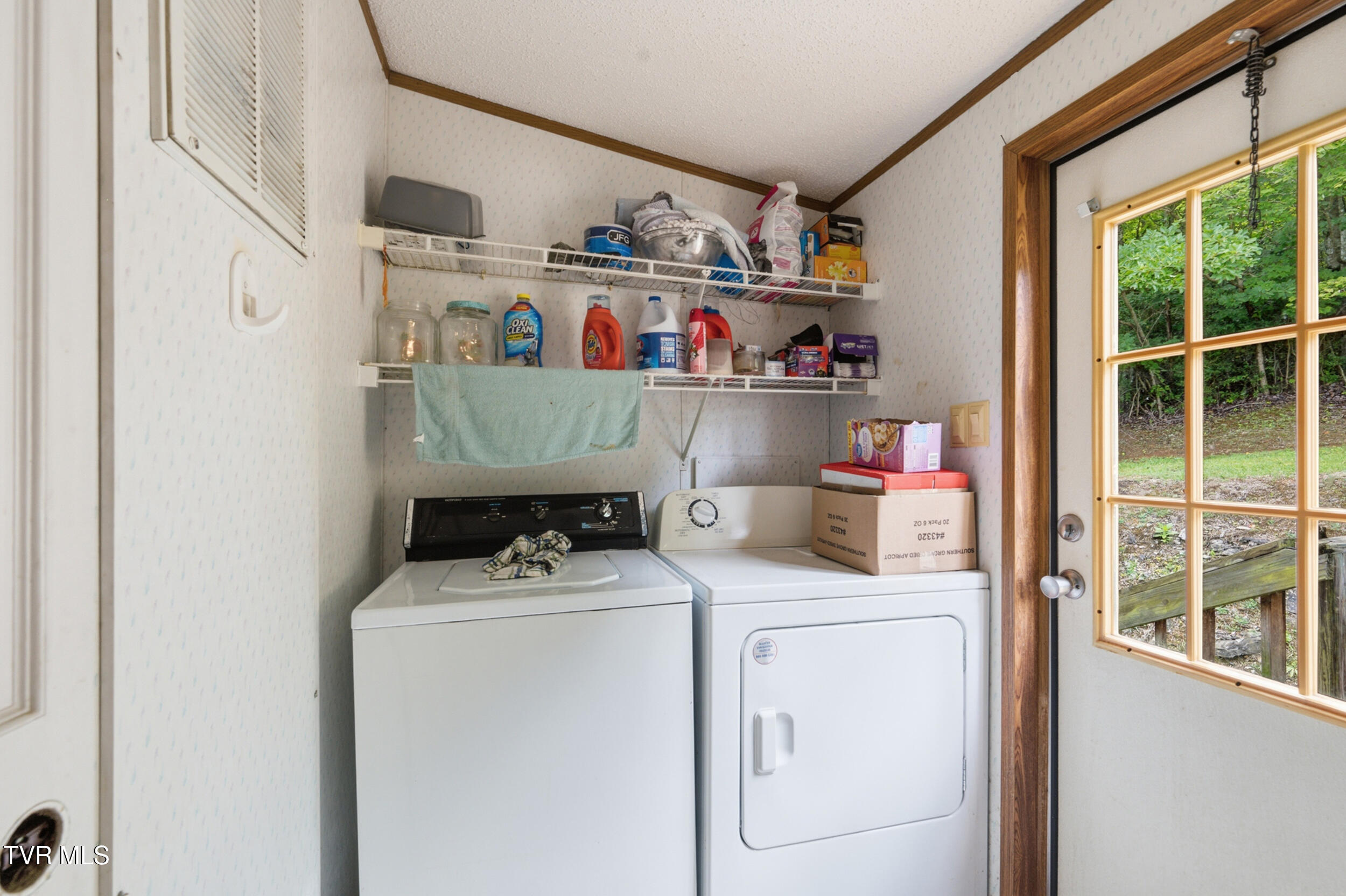 12018 Dettor Road Bristol, VA 24202 - Photo 21 of 26 dsc_0904