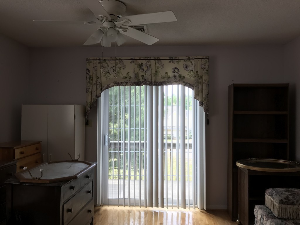 11 Castlegate Drive, Unit B Springfield, MA 01129 - Photo 12 of 28 Gallery Image 12