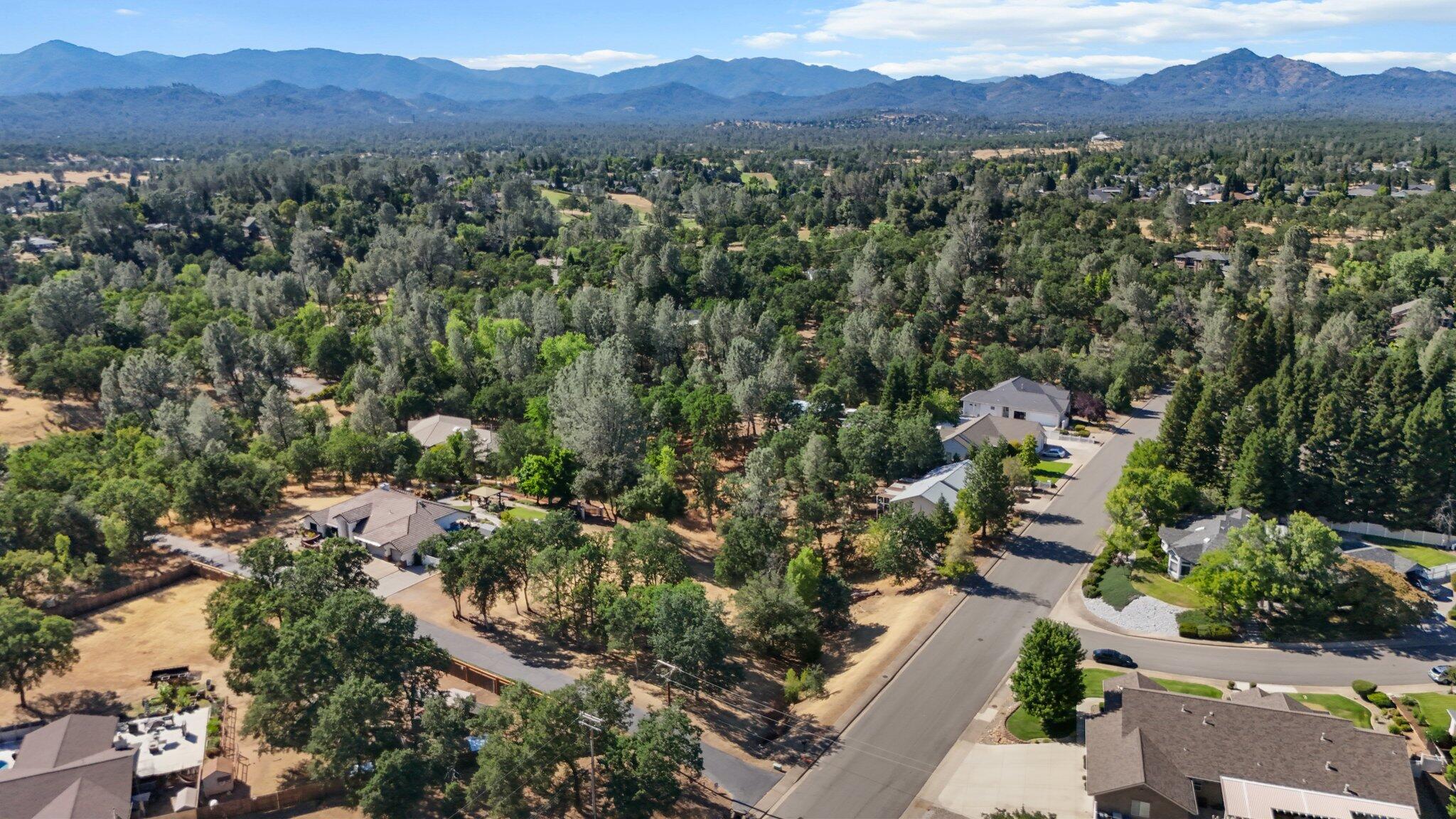 11632 Ridgewood Road Redding, CA 96003 - Photo 10 of 15 a view of a city with mountain