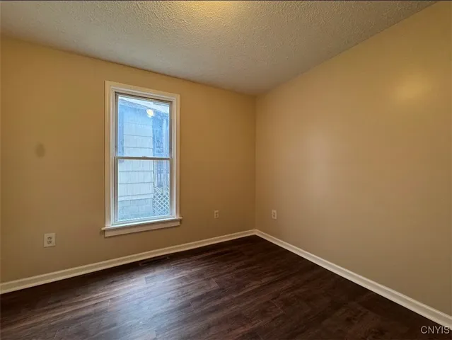 $1,150 | 254 Apt 2 E Main Street, Watertown, NY 13601