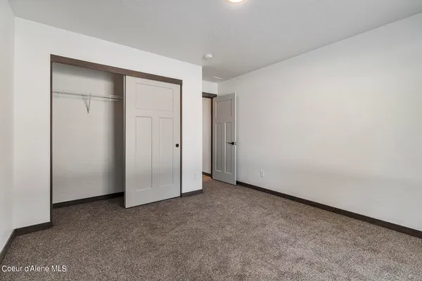 $399,900 | 2 East Valley Street South, Oldtown, ID 83822