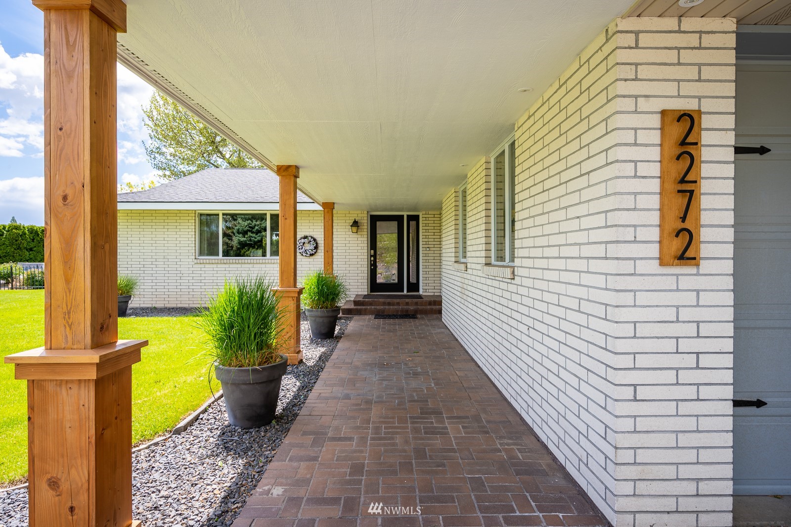 2272 Hamilton Road Northeast Moses Lake, WA 98837 - Photo 4 of 40 Gallery Image 4