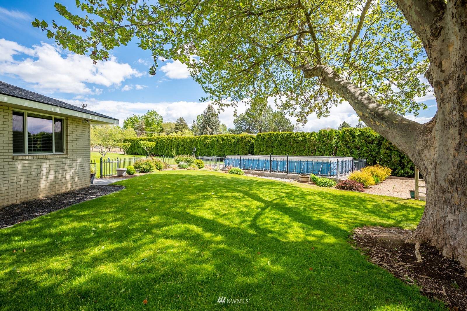 2272 Hamilton Road Northeast Moses Lake, WA 98837 - Photo 10 of 40 Gallery Image 10