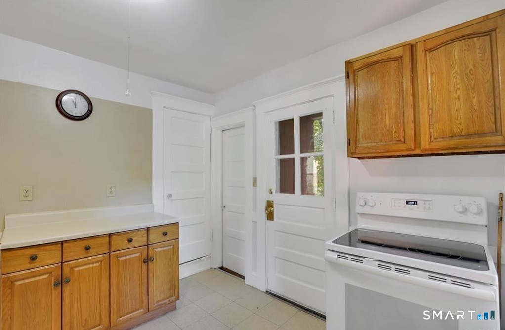56 Winter Street Manchester, CT 06040 - Photo 30 of 36