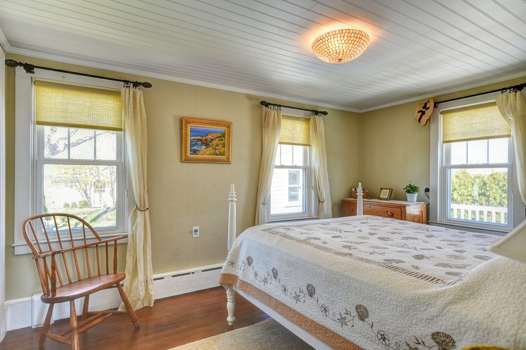 44 Narragansett Road Portsmouth, RI 02871 - Photo 23 of 36 Gallery Image 23