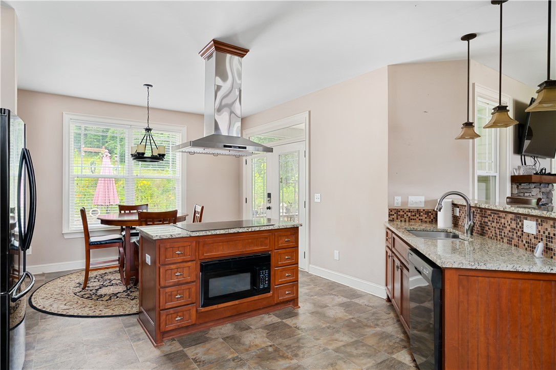 340 Stardust Lane Seneca, SC 29672 - Photo 12 of 28 Gallery Image 12