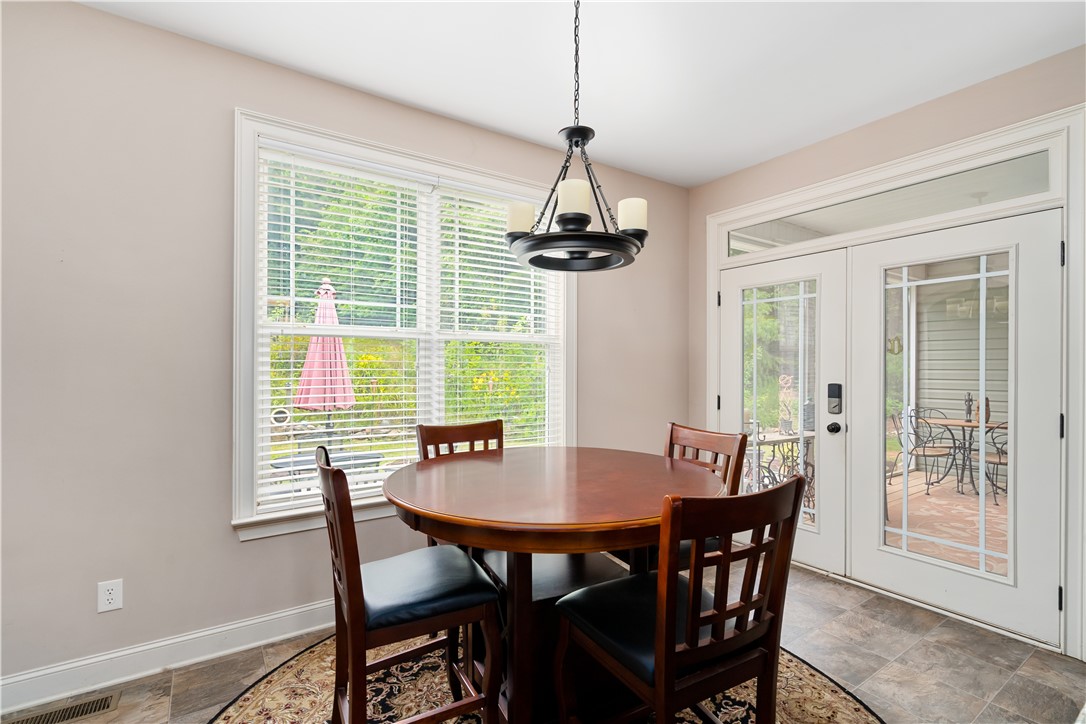 340 Stardust Lane Seneca, SC 29672 - Photo 14 of 28 Gallery Image 14