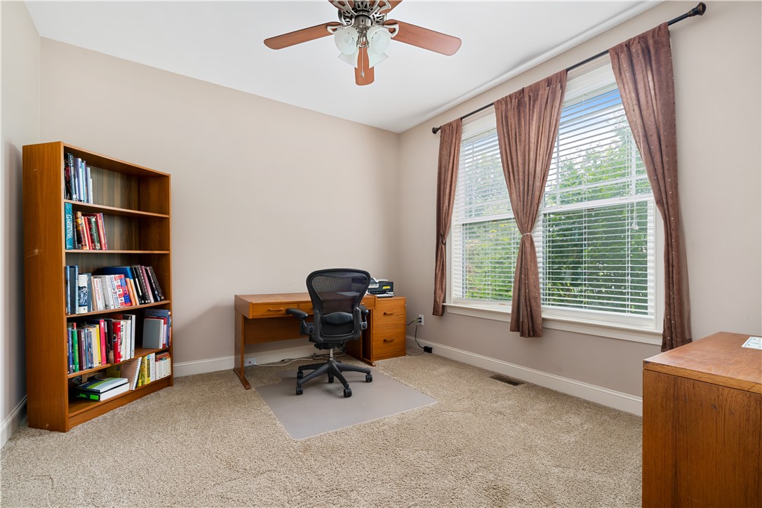 340 Stardust Lane Seneca, SC 29672 - Photo 19 of 28 Gallery Image 19