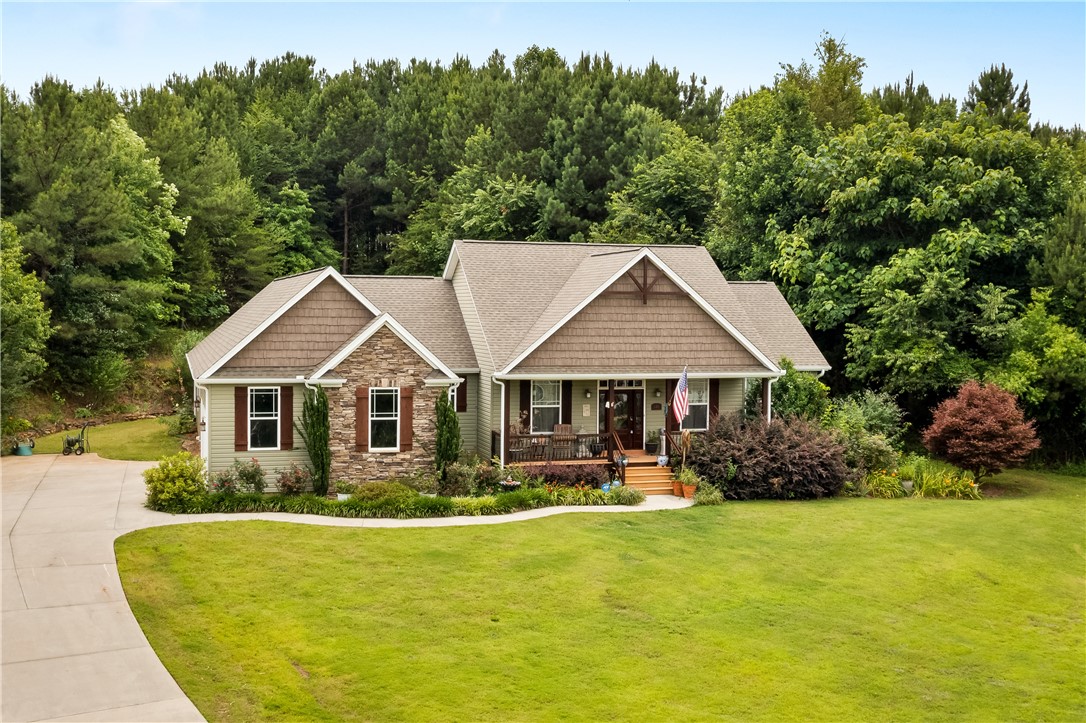 340 Stardust Lane Seneca, SC 29672 - Photo 2 of 28 Gallery Image 2