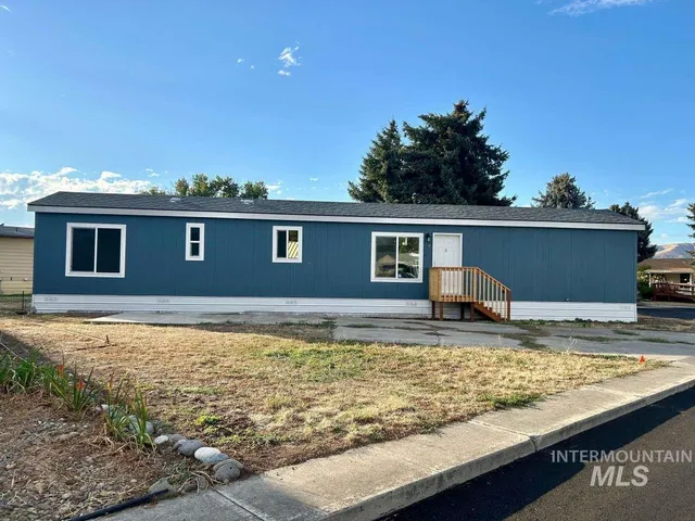 $119,845 | 2015 6th Avenue, Unit 112, Clarkston, WA 99403