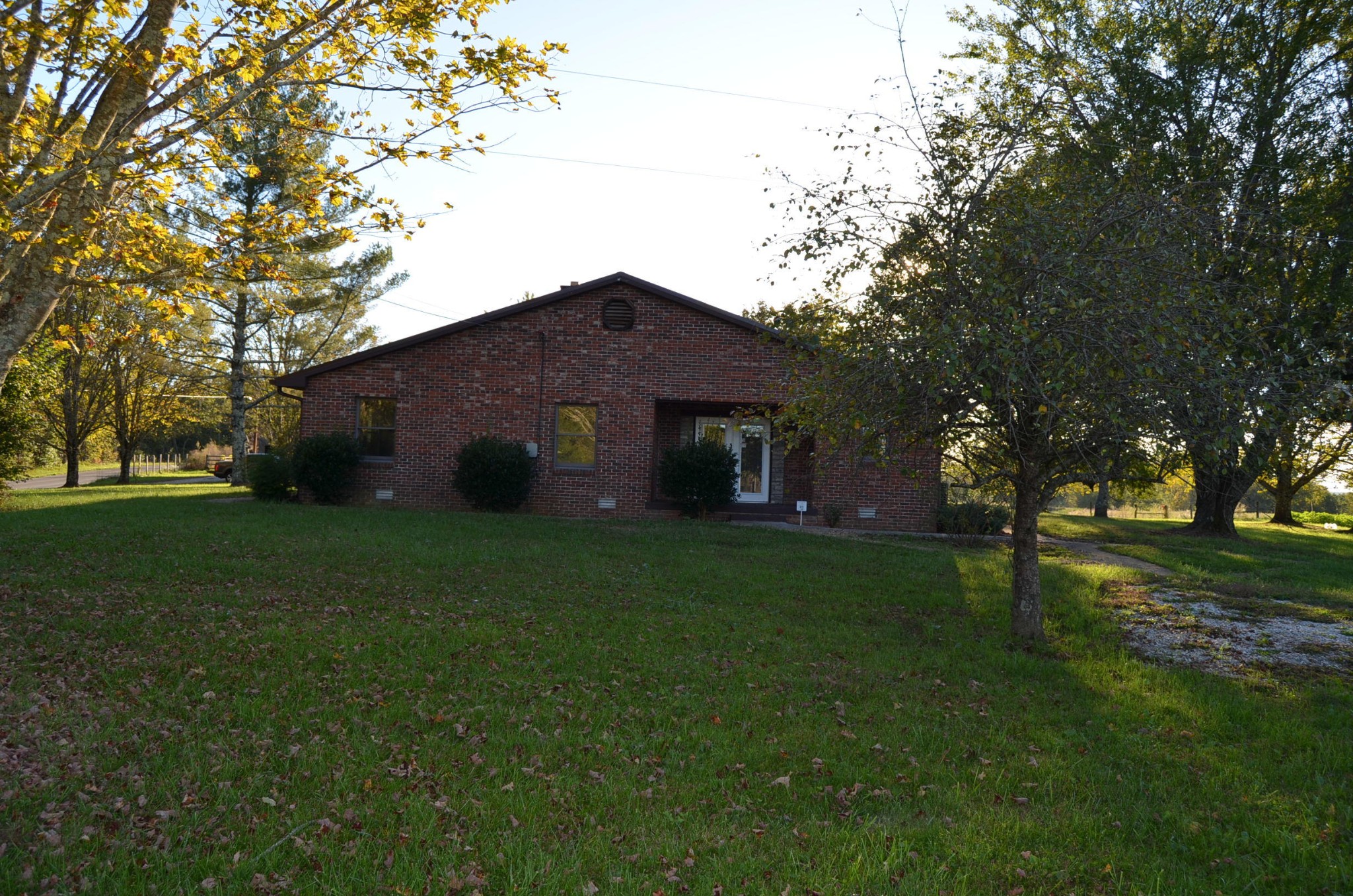 190 Meister Hills Road Deer Lodge, TN 37726 - Photo 26 of 40 a house view with a garden space
