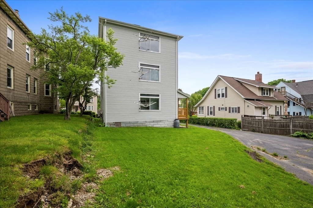 29 Tatman Street Worcester, MA 01607 - Photo 33 of 42