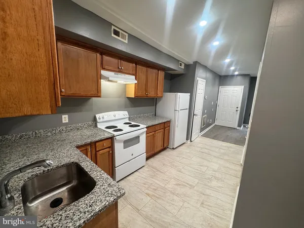 $975 | 1108 North Bond Street, Unit 1, Baltimore, MD 21213