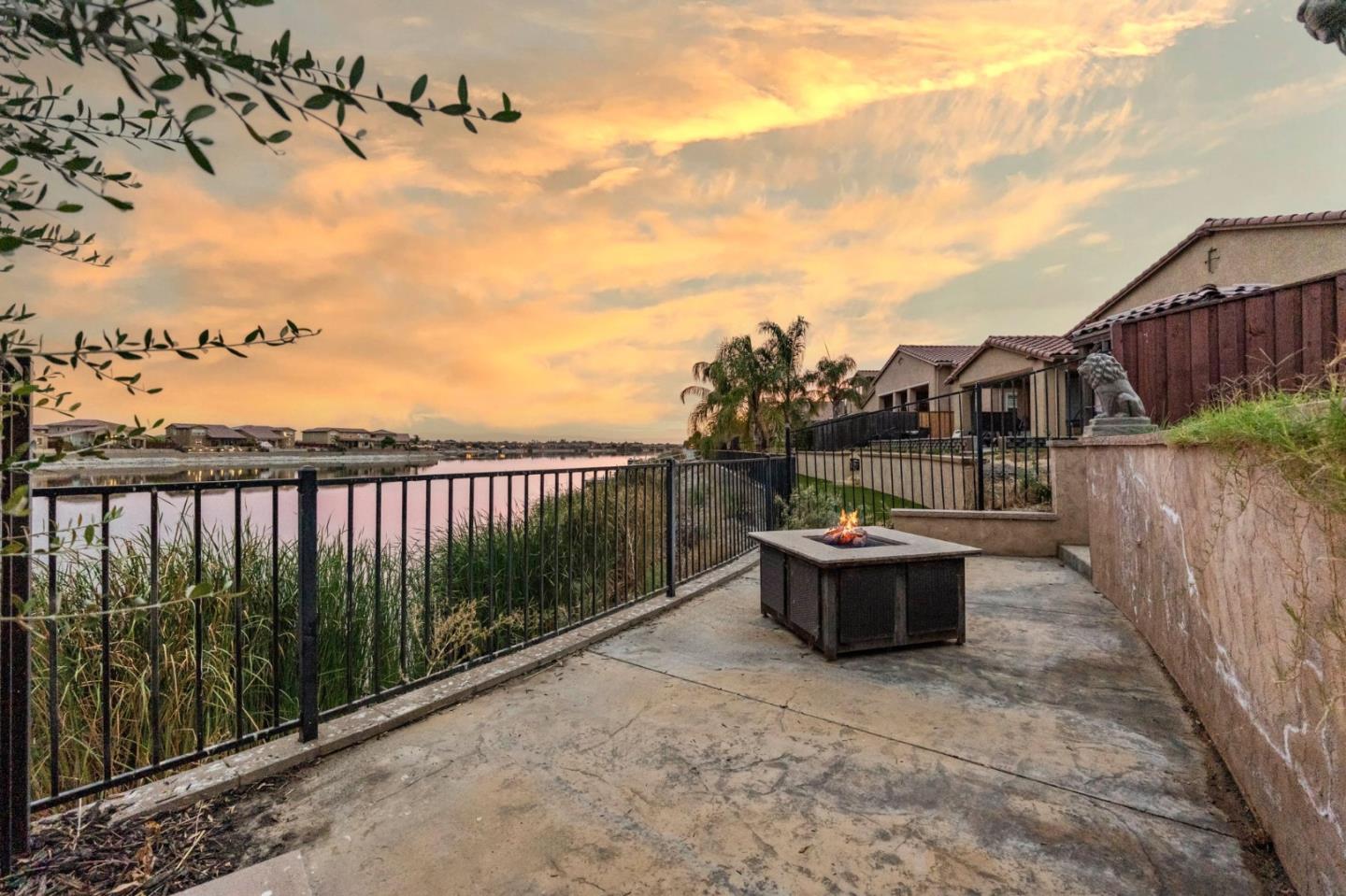 3716 Chiavari Way Manteca, CA 95337 - Photo 8 of 71