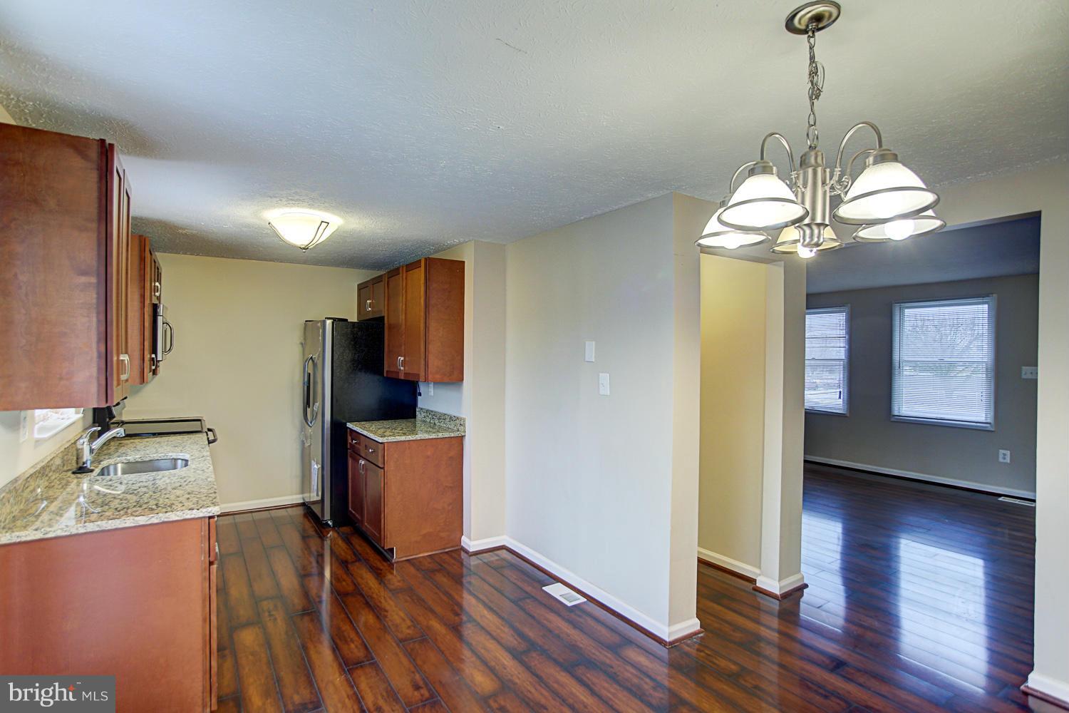 19305 Midridge Road Germantown, MD 20876 - Photo 12 of 30 Interior (General)