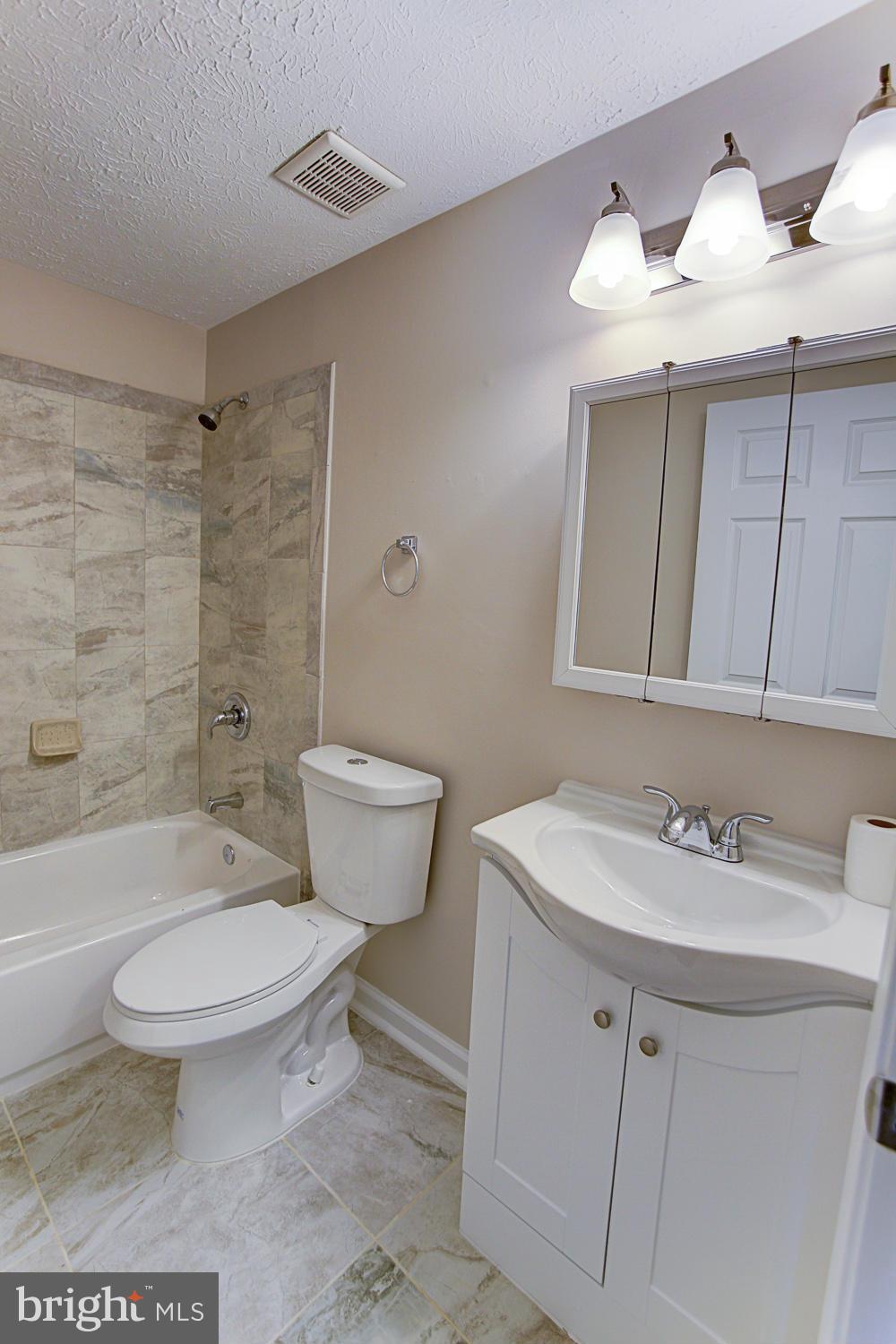19305 Midridge Road Germantown, MD 20876 - Photo 28 of 30 Bath