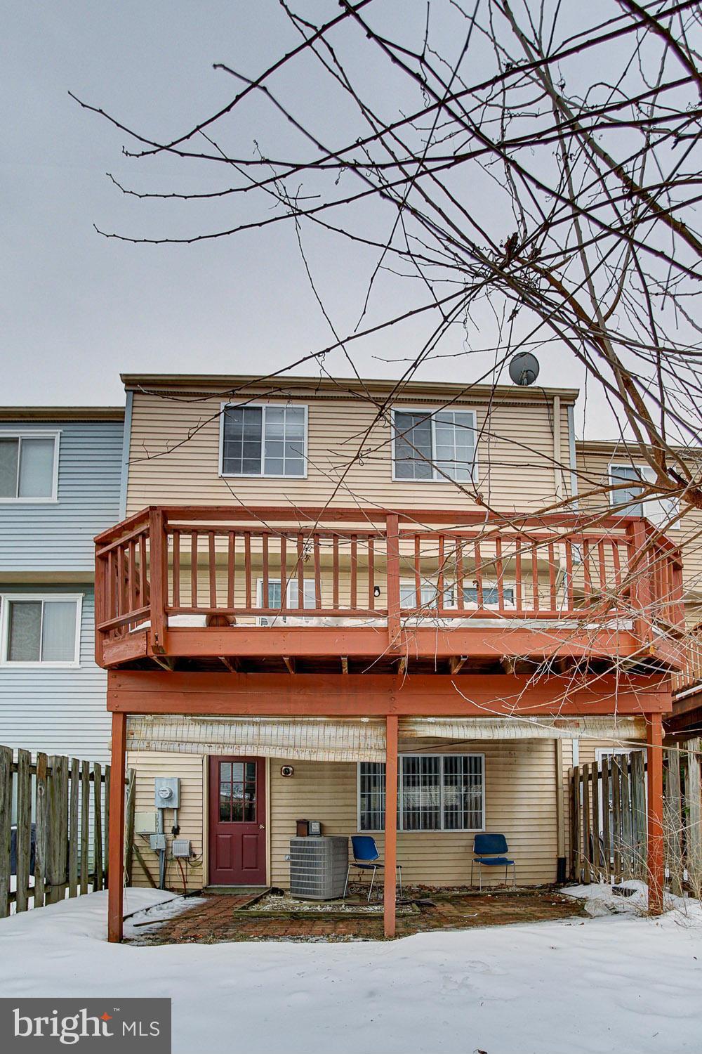 Exterior (Rear)