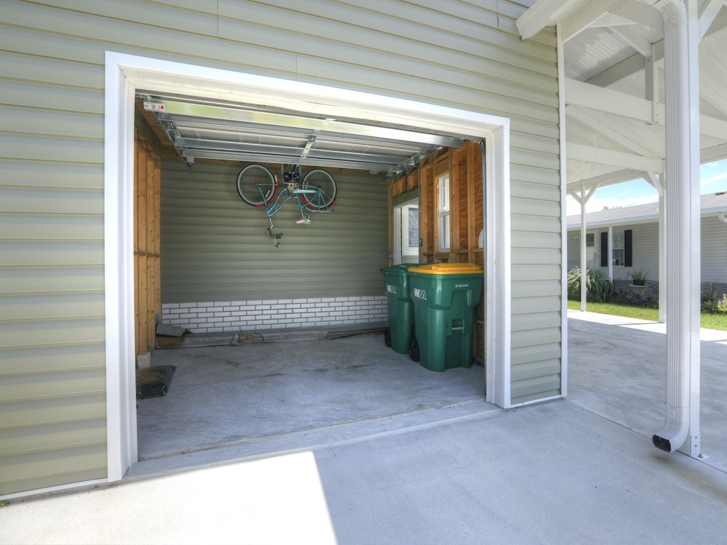 1011 Barefoot Circle Barefoot Bay, FL 32976 - Photo 22 of 31 a view of entryway front of house