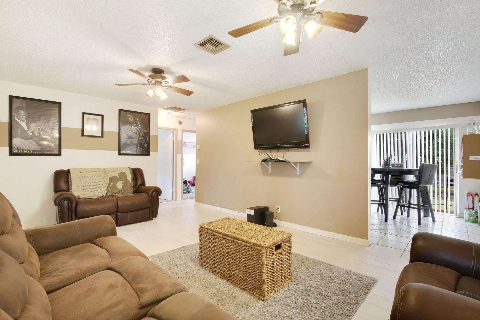 1909 West 23rd Street Riviera Beach, FL 33404 - Photo 5 of 13 05_Image_5_of_14_mls