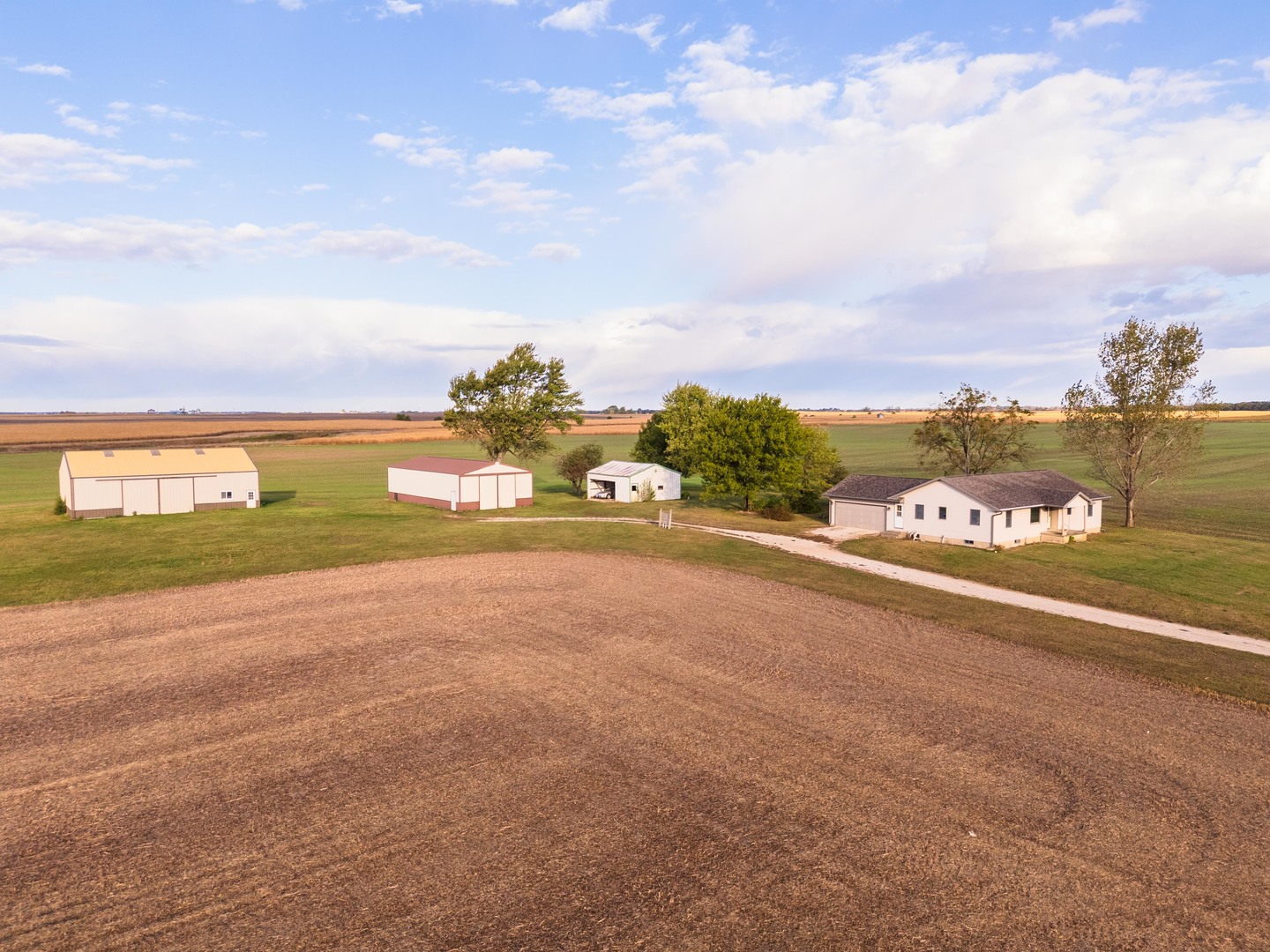 23601 North 1700 E Road Odell, IL 60460 - Photo 2 of 49 a view of an ocean view