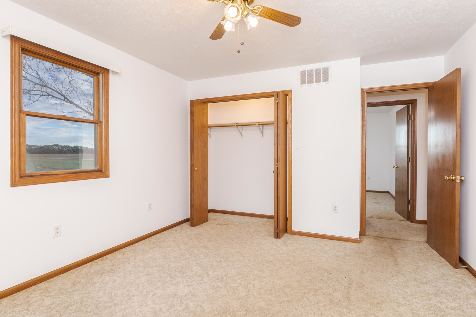 23601 North 1700 E Road Odell, IL 60460 - Photo 44 of 49 a view of an empty room with a window