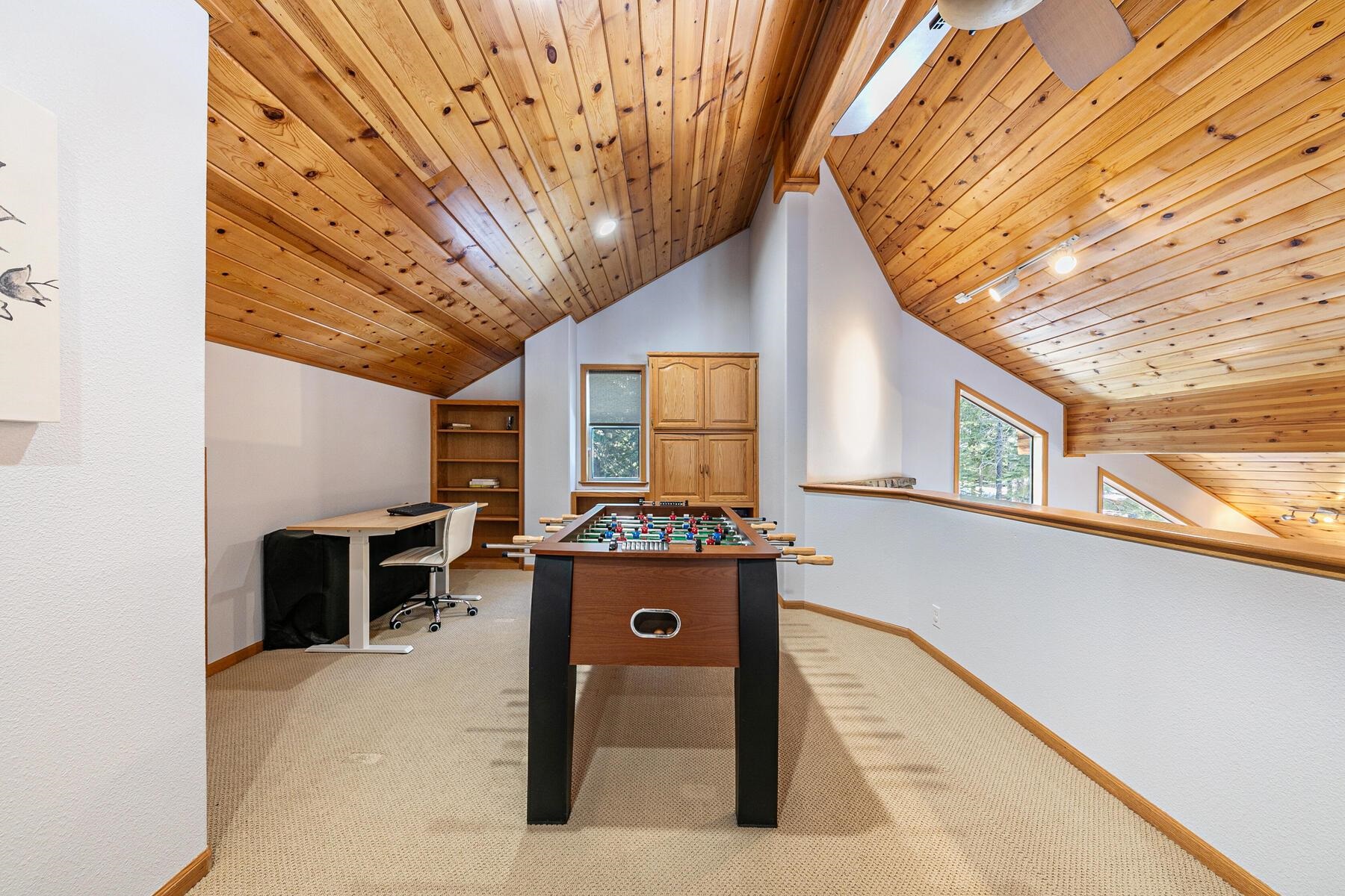 11443 Chalet Road Truckee, CA 96161 - Photo 25 of 28 Gallery Image 25