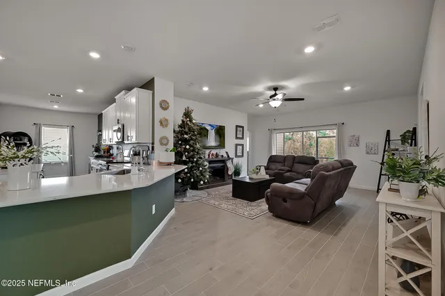 $400,000 | 9728 Gaynor Circle, Jacksonville, FL 32219