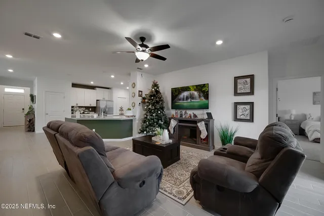 $400,000 | 9728 Gaynor Circle, Jacksonville, FL 32219