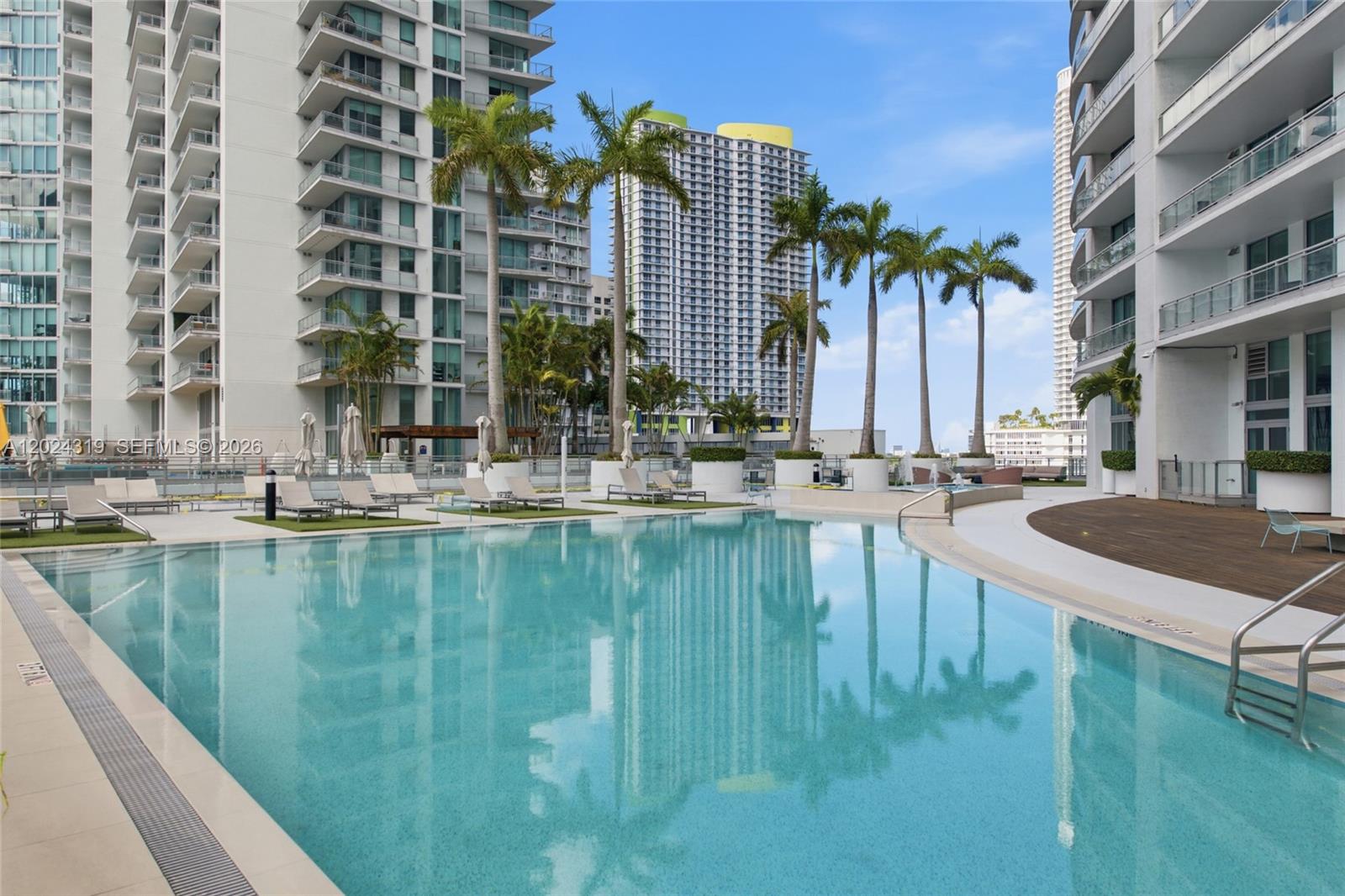 90 Southwest 3rd Street, Unit 1409 Miami, FL 33130 - Photo 26 of 36