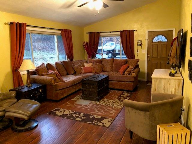 295 Campmeeting Road Clinton, PA 15026 - Photo 2 of 14 Gallery Image 2