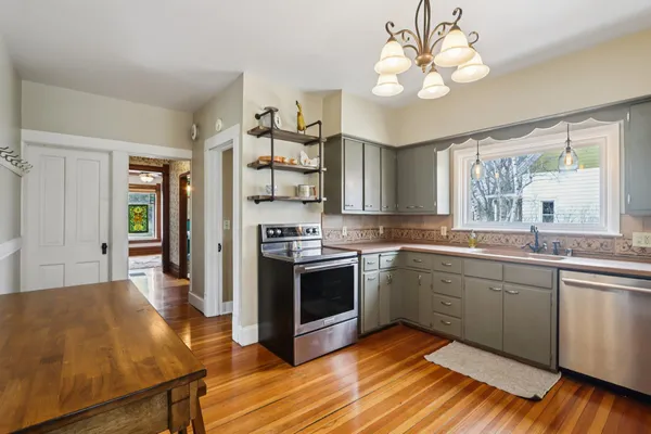 $425,000 | 725 South Main Street, Poynette, WI 53955