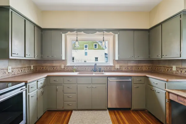 $425,000 | 725 South Main Street, Poynette, WI 53955