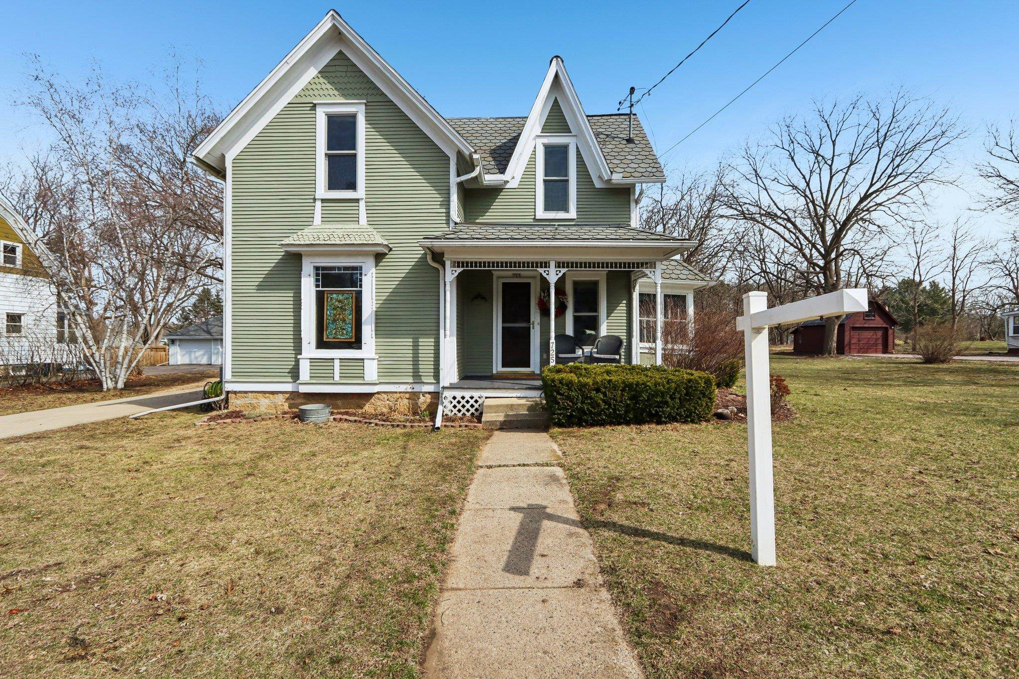 725 South Main Street Poynette, WI 53955 - Photo 3 of 57