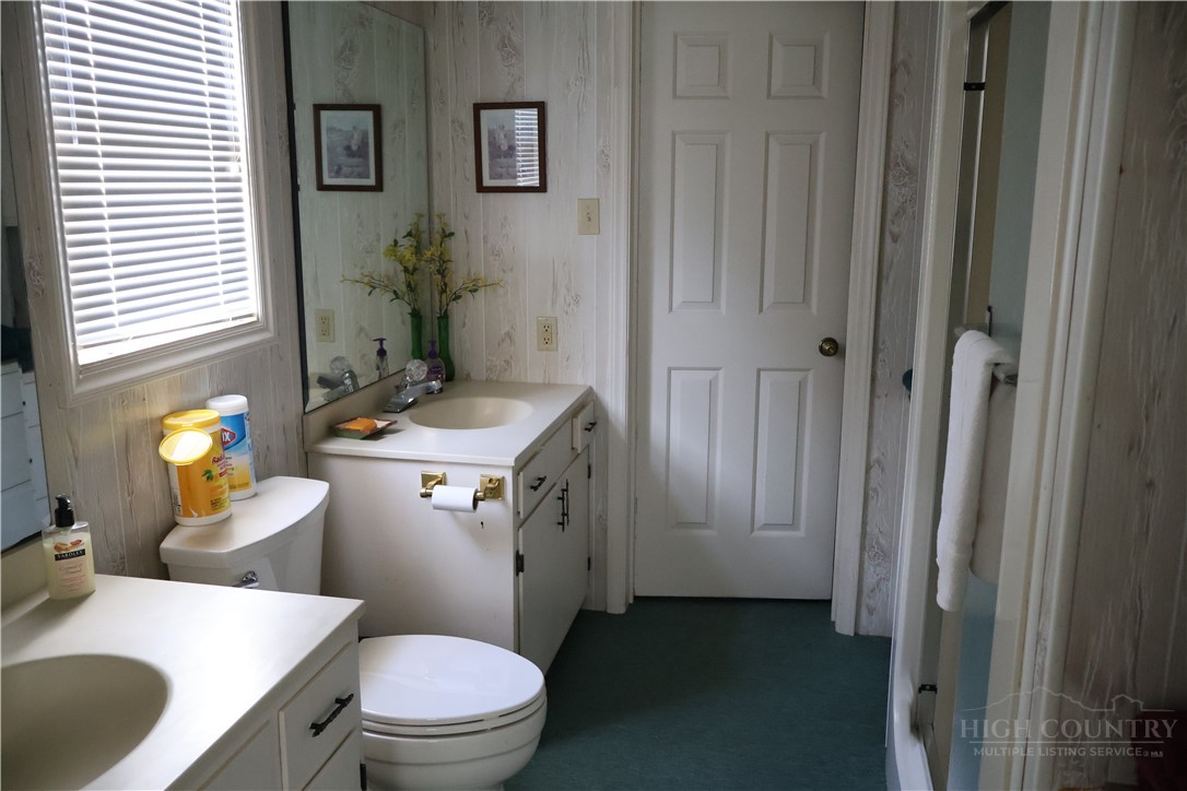488 Meadow View Road Glade Valley, NC 28627 - Photo 23 of 32 Gallery Image 23