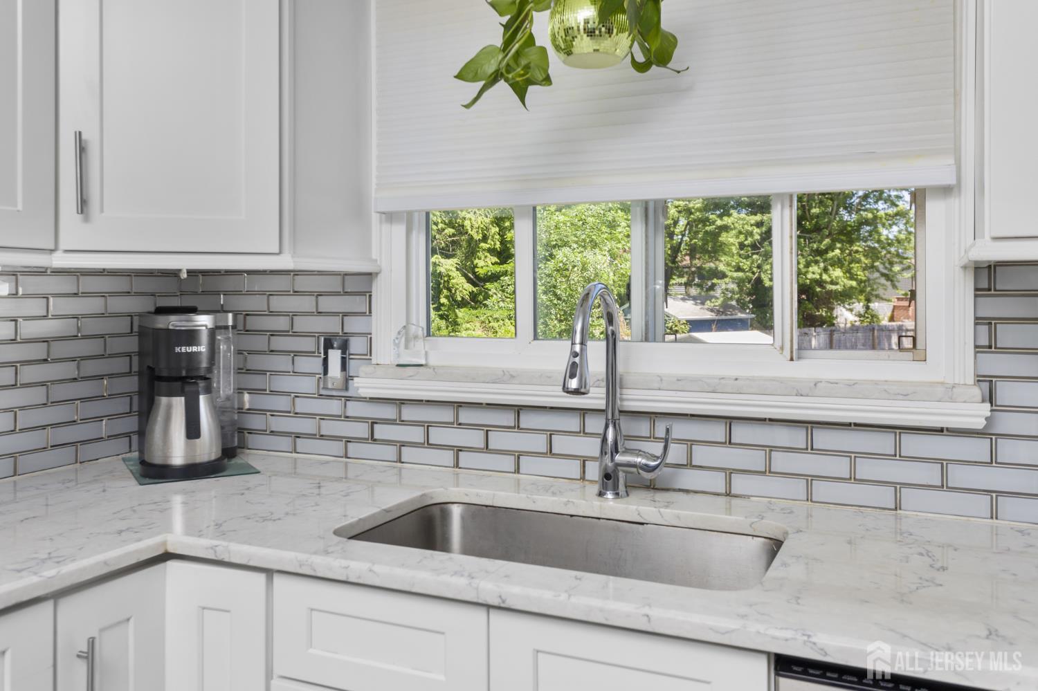 7 Vauxhall Road East Brunswick, NJ 08816 - Photo 13 of 38