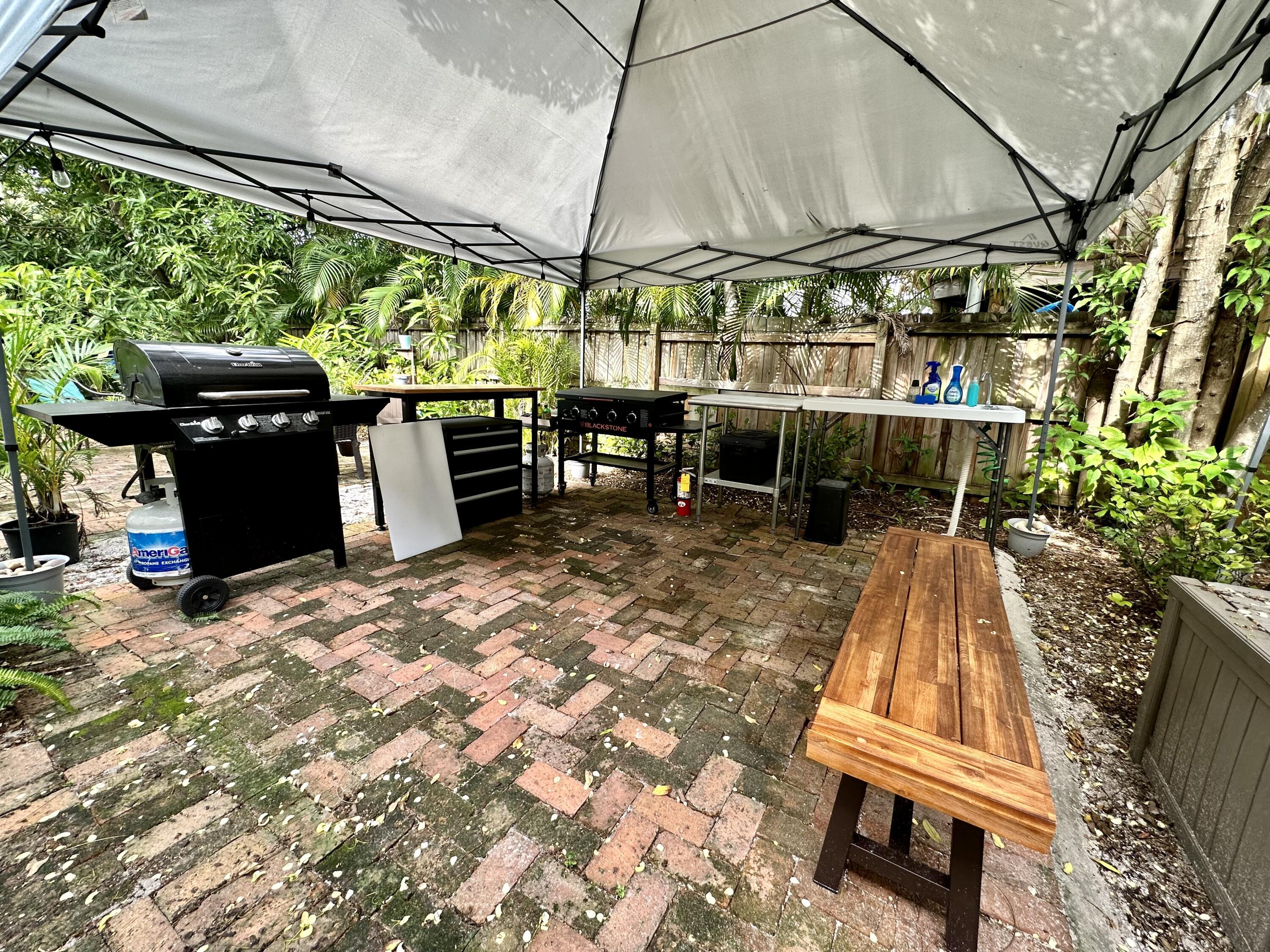 815 Upland Road, Unit 6 West Palm Beach, FL 33401 - Photo 13 of 21 8D30183D-2E51-4999-97C6-23F015AB4DC6