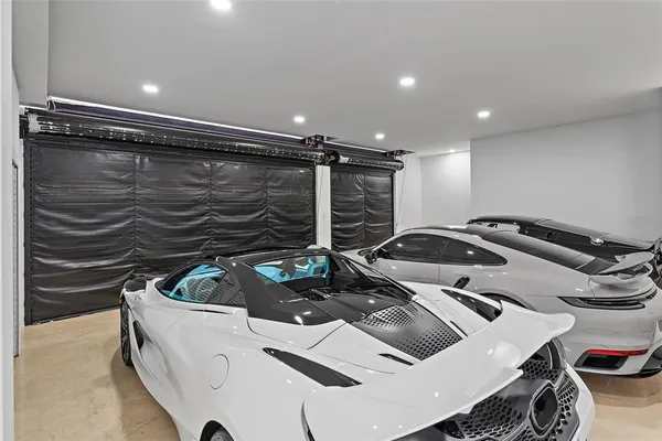 $12,000 | 585 Dolphin Avenue Southeast, St. Petersburg, FL 33705