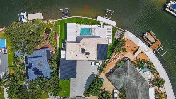 $12,000 | 585 Dolphin Avenue Southeast, St. Petersburg, FL 33705