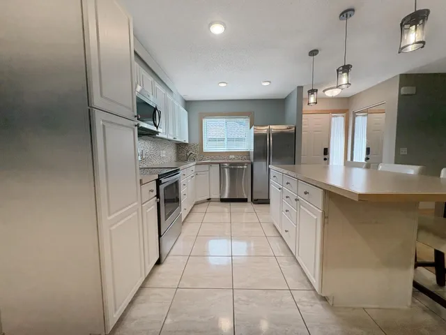 $1,795 | 310 Ford Road, Unit 6, St. Louis Park, MN 55426