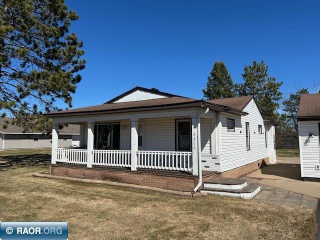 3302 6th Avenue West Hibbing, MN 55746 - Photo 1 of 37