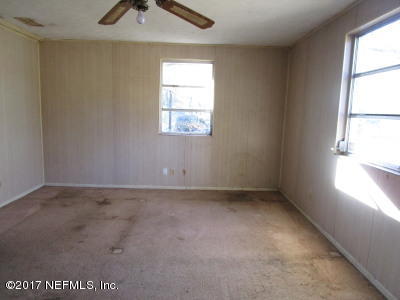 54207 Hurst Road Callahan, FL 32011 - Photo 7 of 12 an empty room with a window