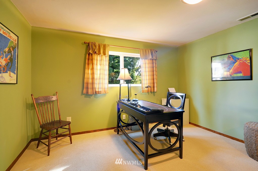 910 204th Place Southeast Bothell, WA 98012 - Photo 12 of 14