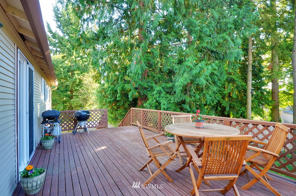910 204th Place Southeast Bothell, WA 98012 - Photo 13 of 14
