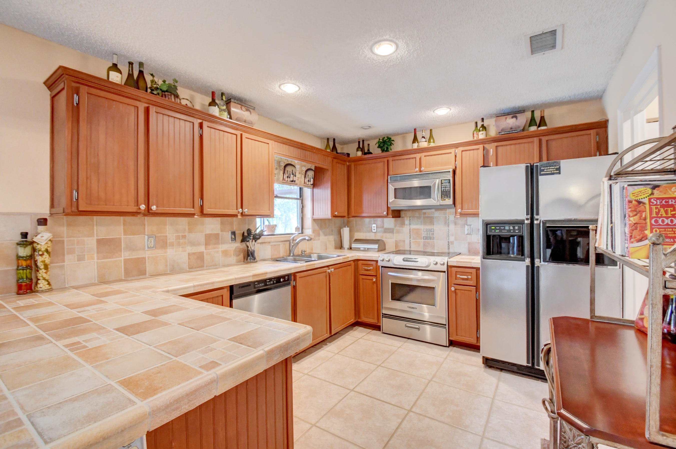 23104 Southwest 53rd Avenue Boca Raton, FL 33433 - Photo 14 of 51 DSC_1292_3_4_5_6
